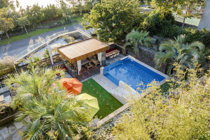 Pool 98 of 179