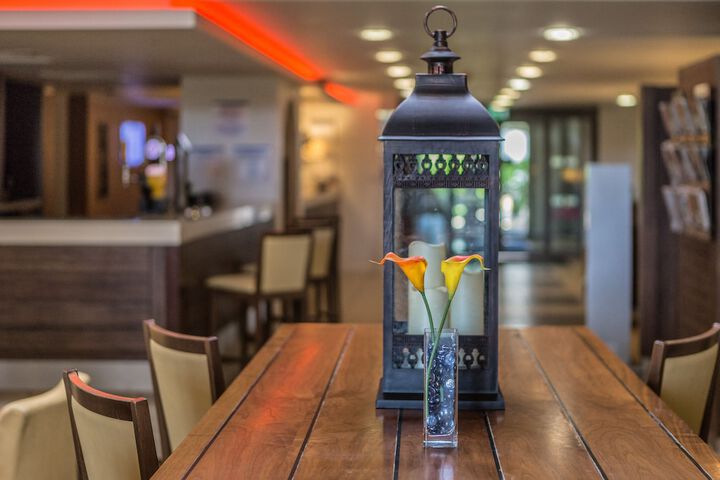 Dining Photos