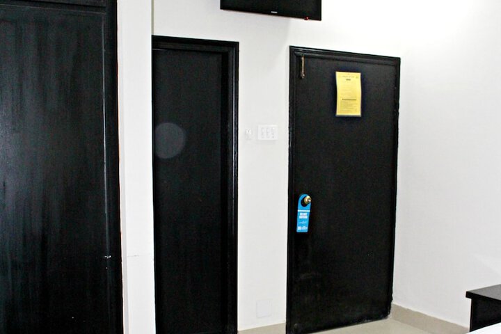 Room 18 of 47