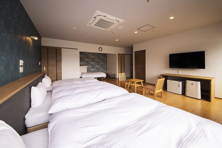 Room 19 of 144