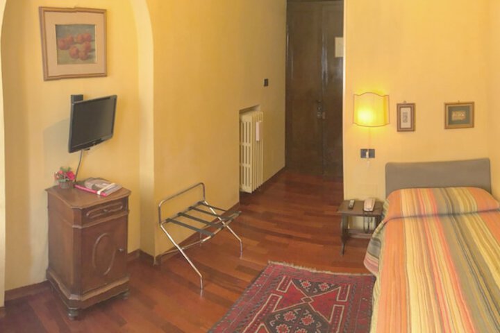 Room 21 of 36