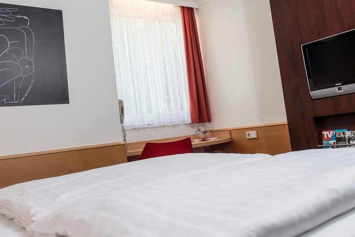 Room 20 of 46