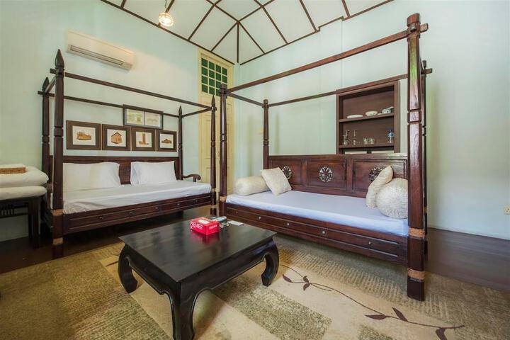 Room 15 of 46