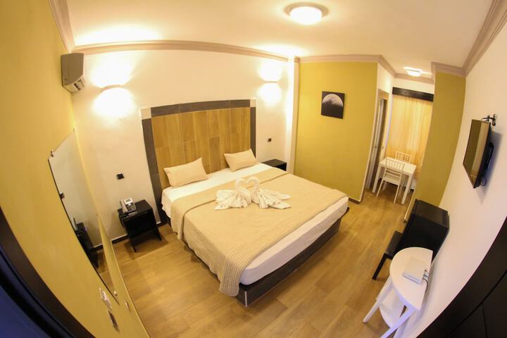 Room 9 of 58