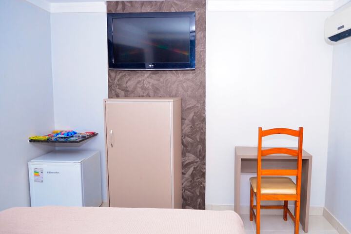 Room 39 of 80