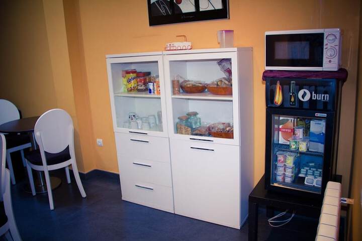 Snack bar