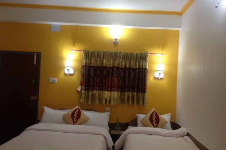 Room 13 of 94