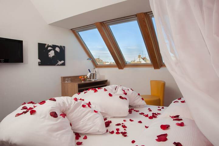 Room 10 of 41