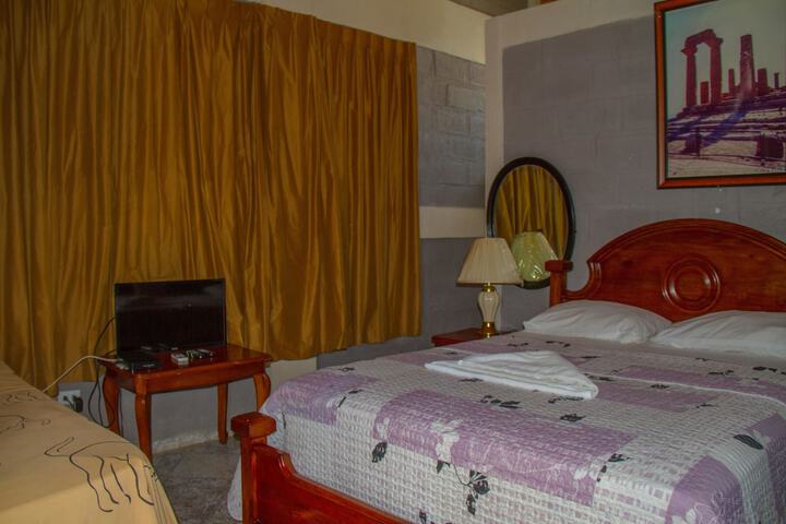 Room 9 of 68