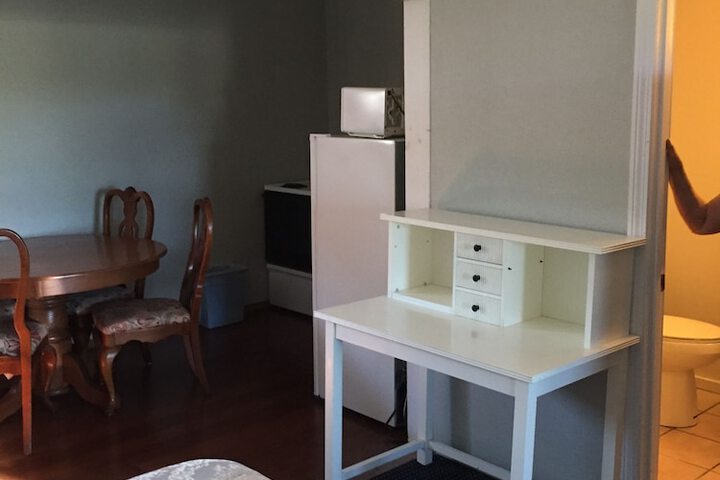 Room 10 of 50