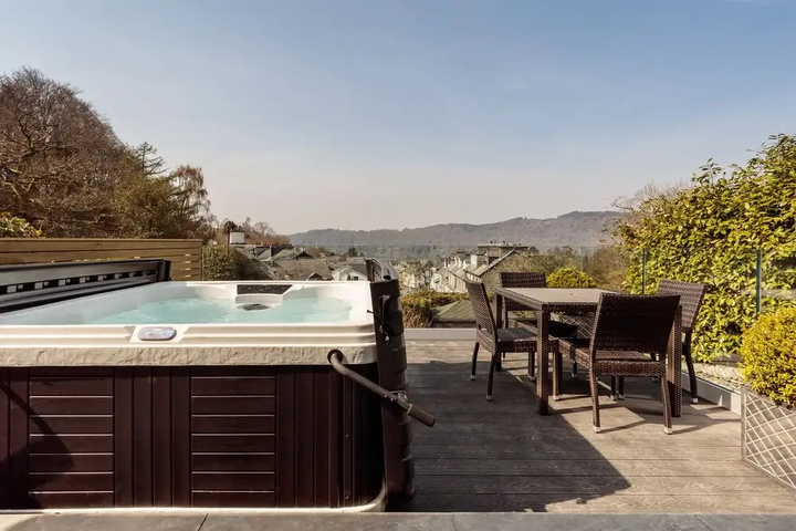 Pool 16 of 27
