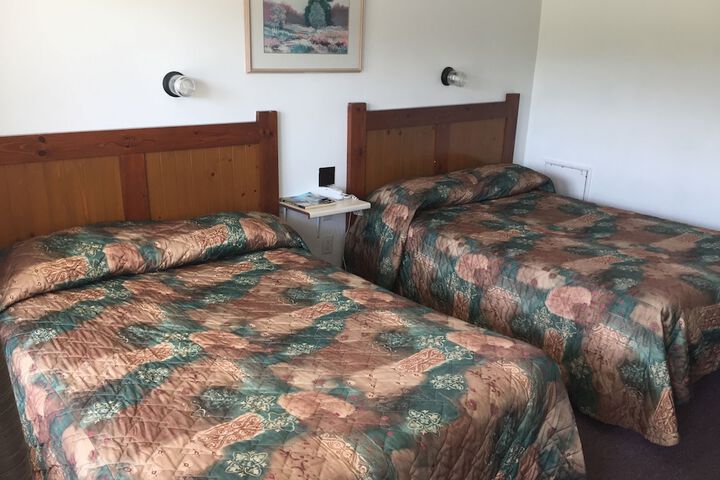 Room 4 of 39
