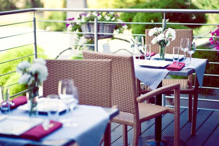 Dining 62 of 73