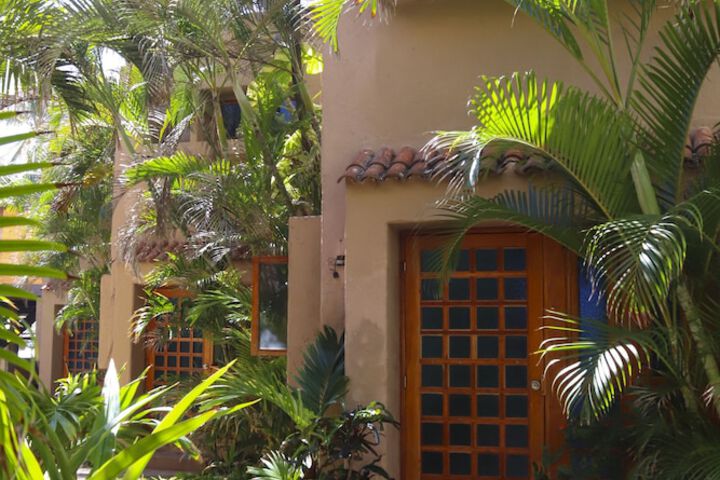Hotel Exterior 37 of 37