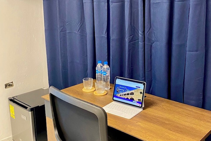 Room 15 of 32