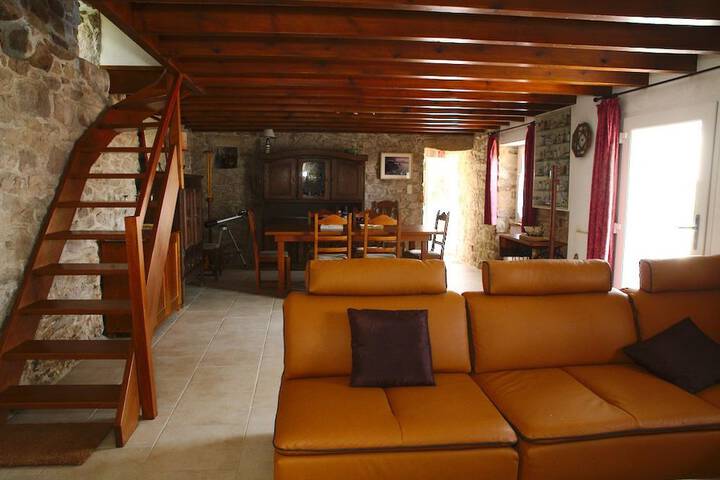 Room 18 of 23