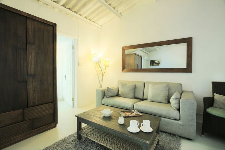 Room 15 of 96