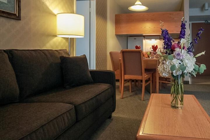 Room 15 of 28