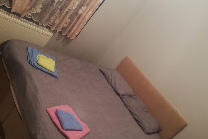 Room 16 of 19