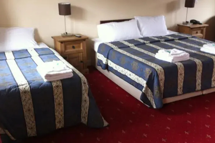 The Oxfordshire Inn