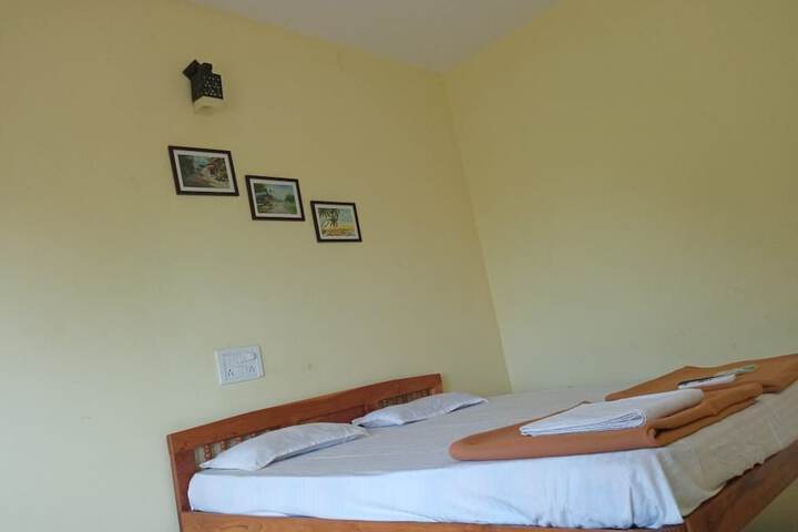 Room 8 of 22