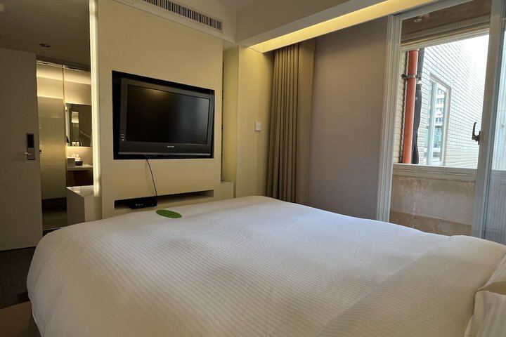 Room 12 of 67