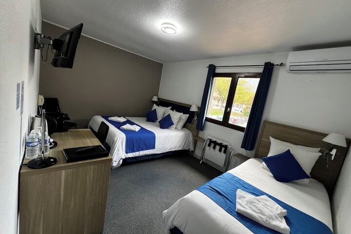 Room 21 of 50