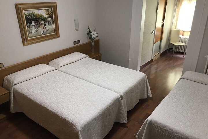 Room 25 of 54