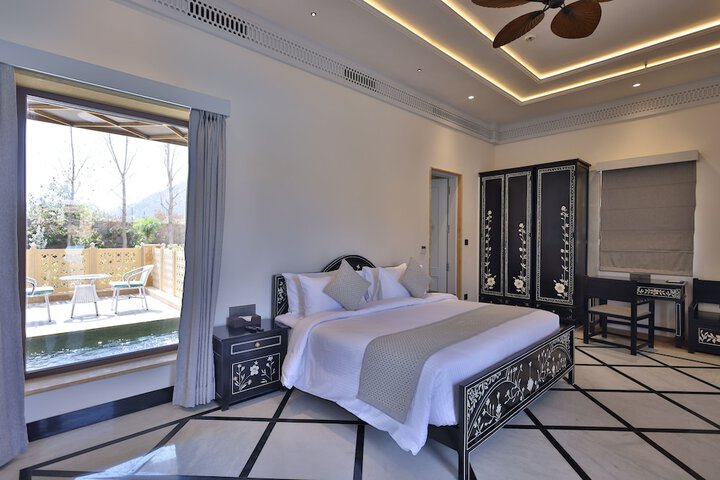Room 34 of 43