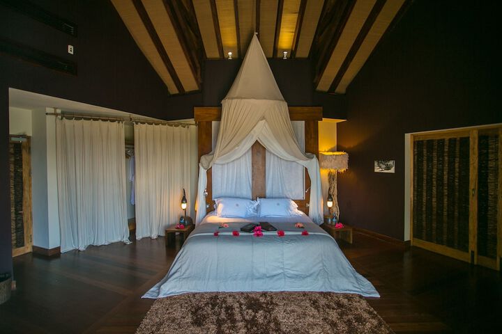 Room 6 of 120