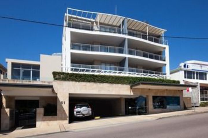 Cote DAzur Unit 40 / 61 Donald Street