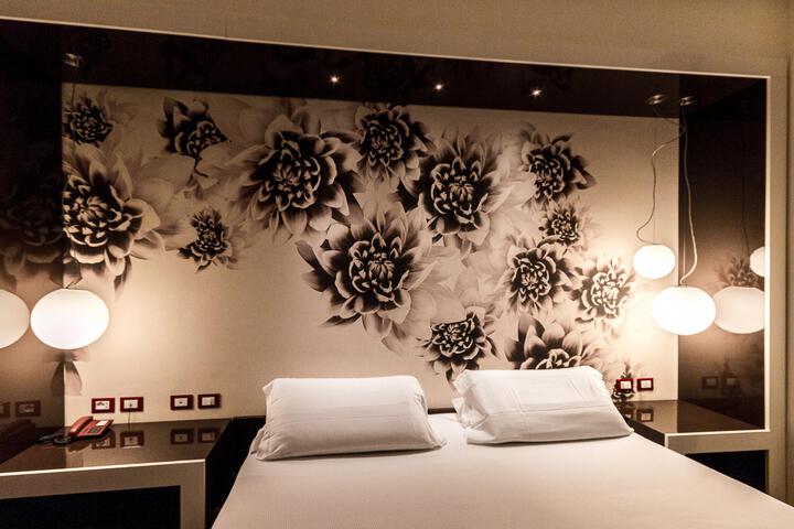 Room 44 of 60
