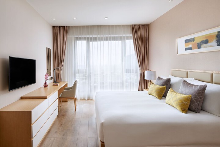 Room 3 of 31