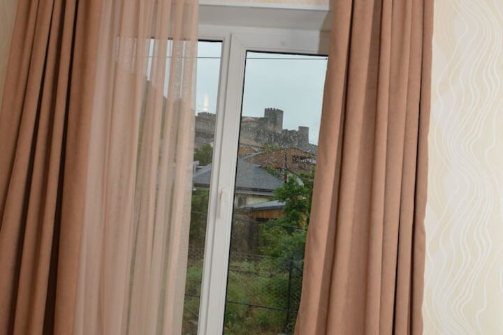Room 6 of 23