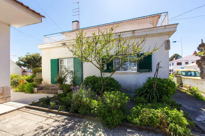 House With 5 Bedrooms in São Martinho do Porto With Furnished Terrace and Wifi - 300 m From the Beach