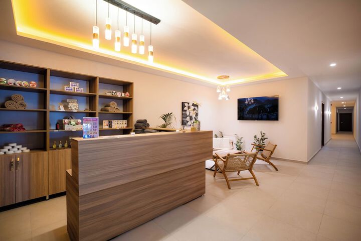 Hotel Interior 105 of 185