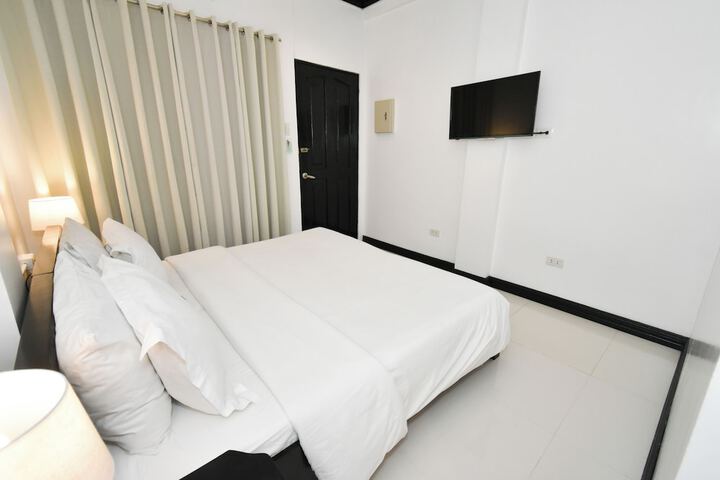 Room 15 of 41