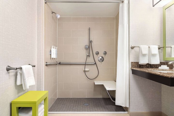 Bathroom shower