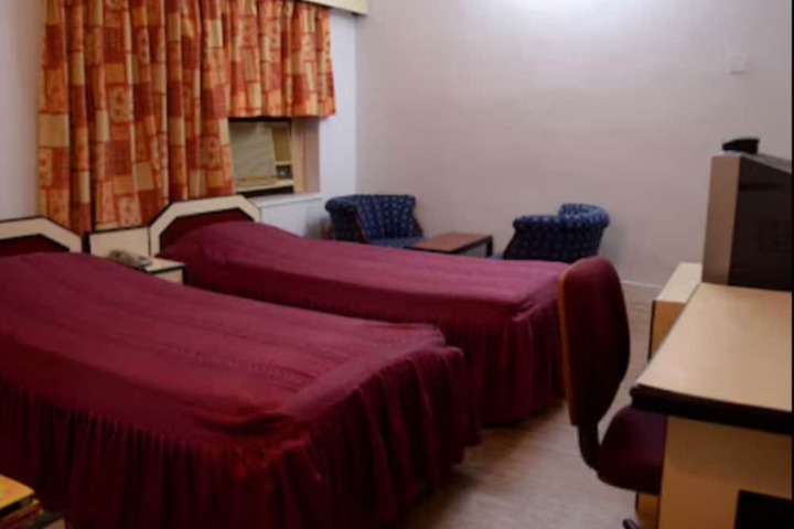 Room 9 of 20