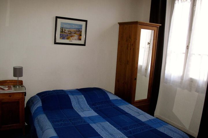 Room 14 of 36