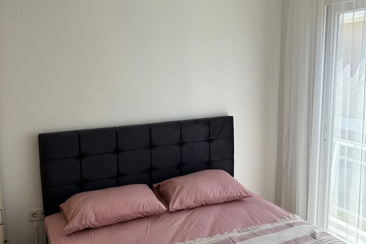 Room 2 of 42
