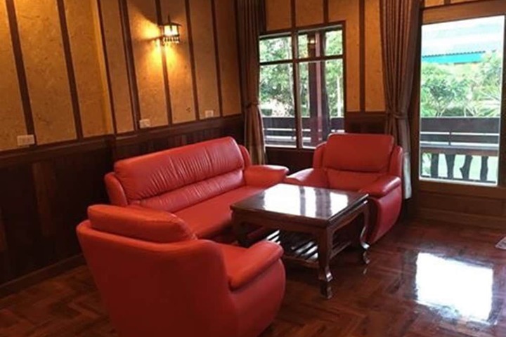 Room 10 of 22