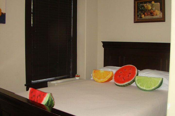 Room 3 of 41