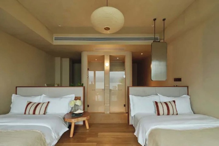 Room 53 of 101