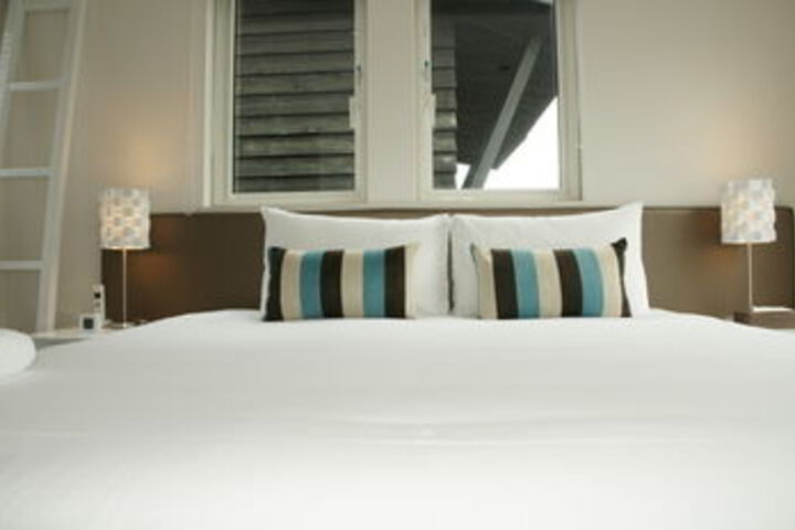 Room 12 of 35