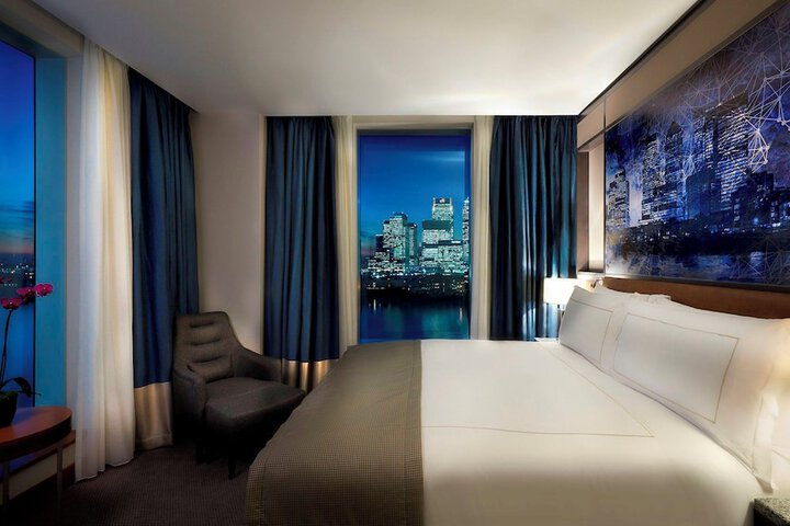 Room 115 of 347