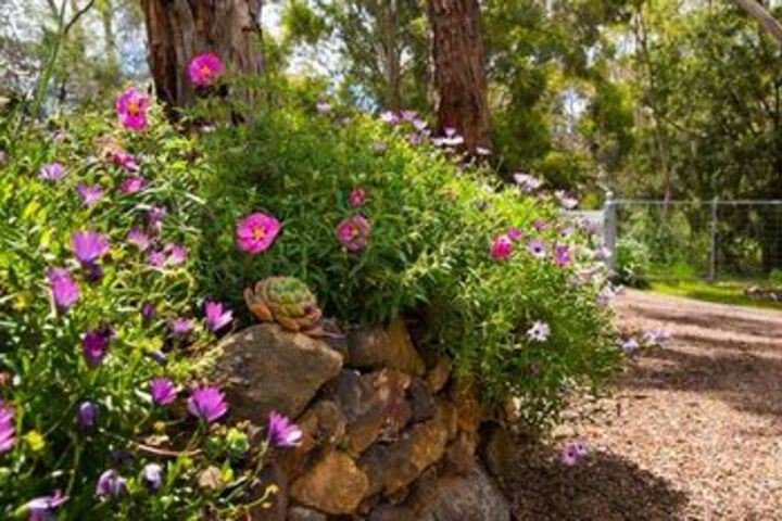 Hotel Exterior 6 of 13