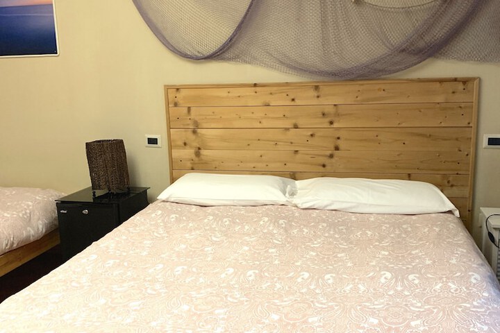 Room 16 of 61