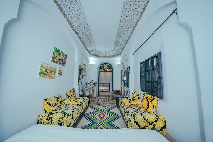 Room 88 of 233