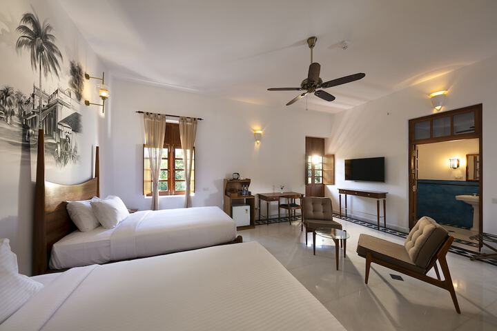 Room 4 of 26